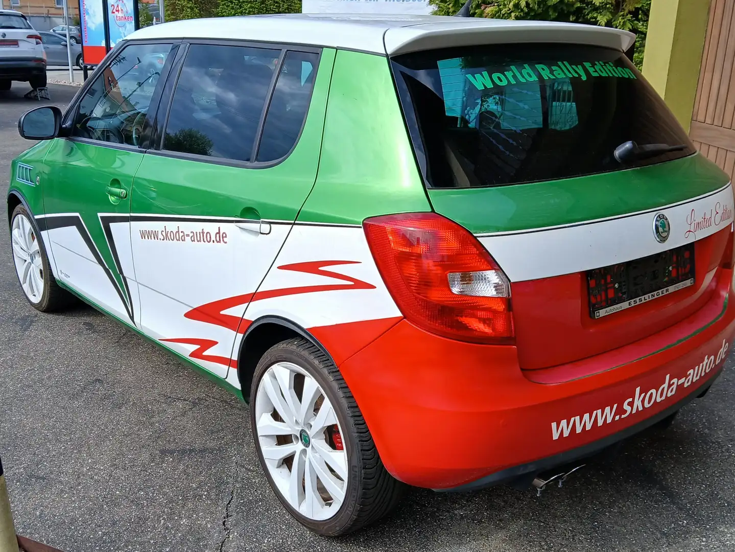 Skoda Fabia Fabia II1.4 TSI DSG RS"Rally Edition" Grün - 2