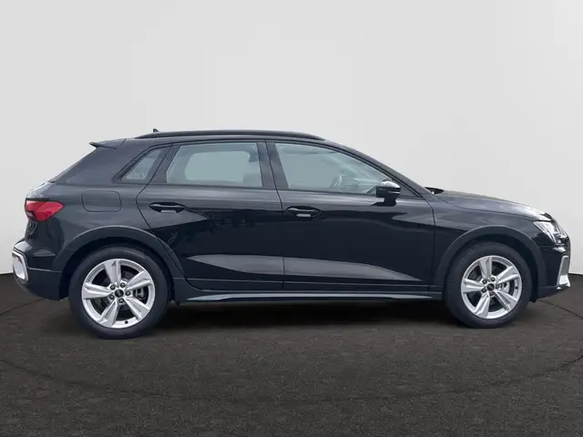 Audi A3 view 7