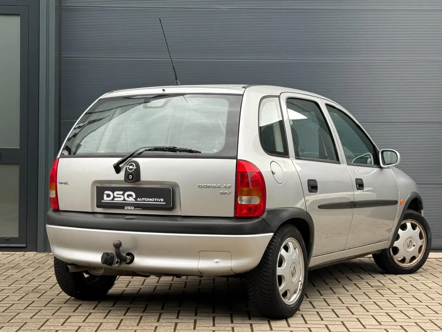 Opel Corsa 1.2i-16V Onyx Gris - 2