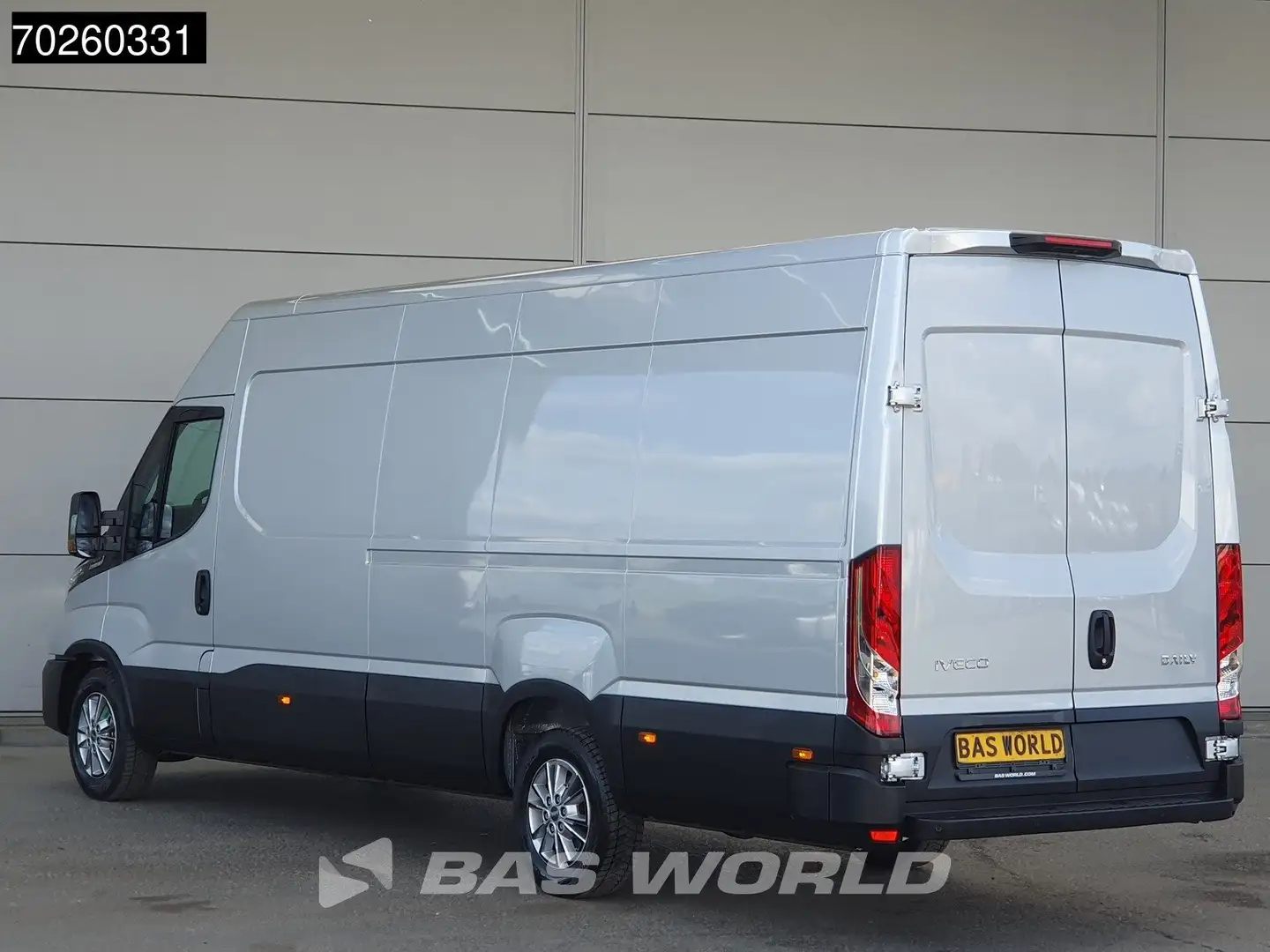 Iveco Daily 35S21 3.0L Automaat 210PK L3H2 2025-Model 3,5t Tre Zilver - 2
