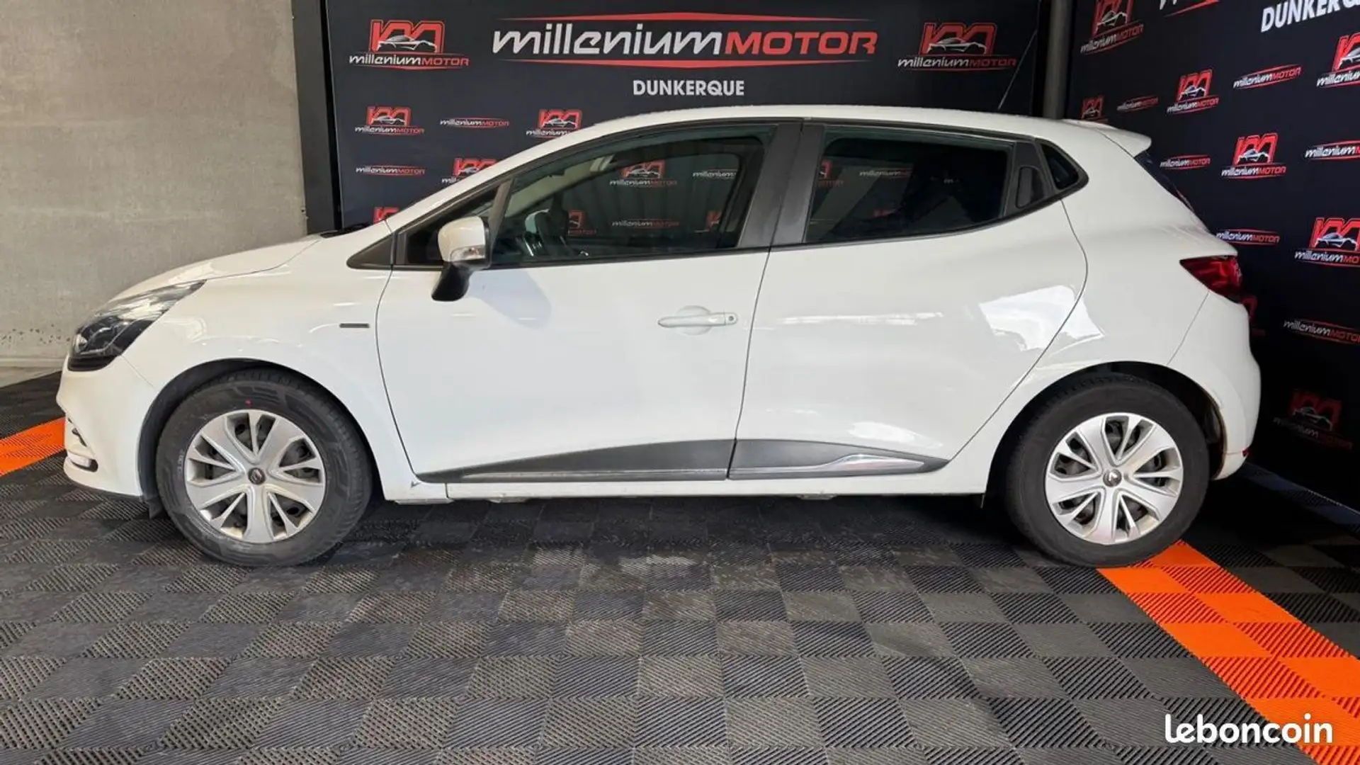 Renault Clio 4 trend 1.5 dci 75 cv garantie 6 mois Blanc - 2