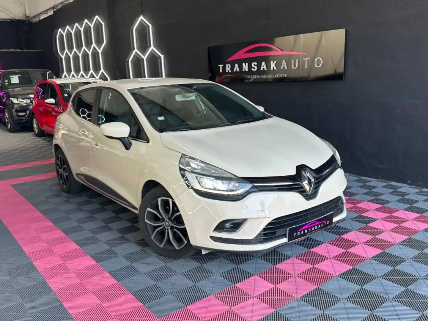 Renault Clio IV TCe 120 ch Energy EDC Intens Beige - 1
