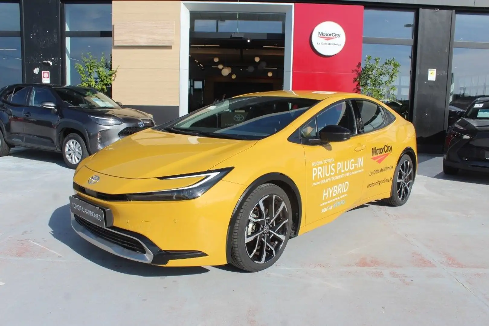 Toyota Prius Prius Plug-in Lounge Giallo - 1