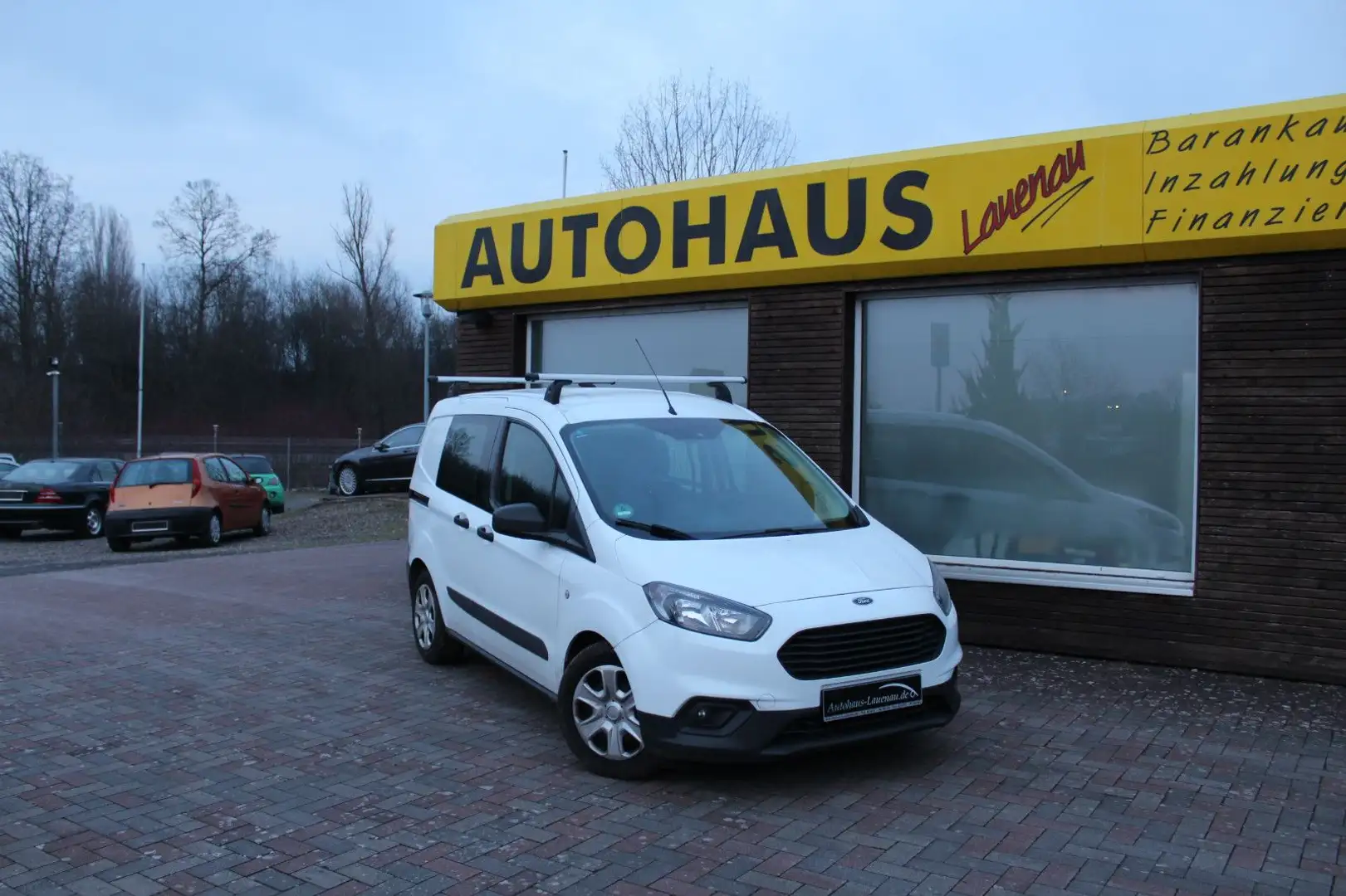 Ford Transit Courier Trend 1.Hand! Blanco - 1