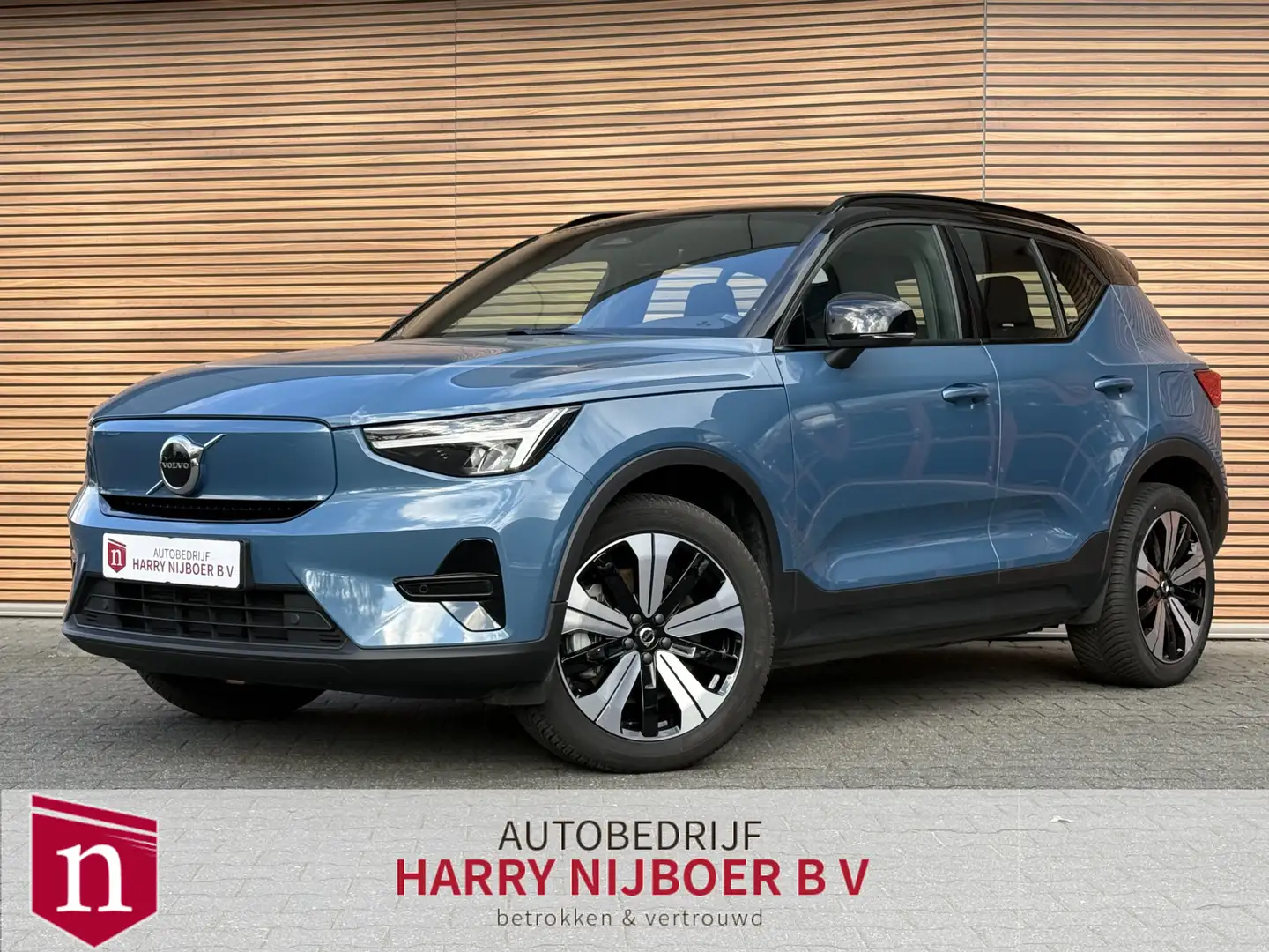 Volvo XC40 Core Recharge Pure Electric 2WD Navi / Camera / Cl Blauw - 1