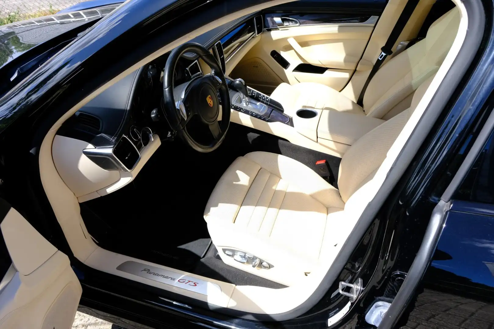 Porsche Panamera 4.8 GTS AWD 430pk Aut. Sport Chrono|Pano|Xenon|Led Černá - 2
