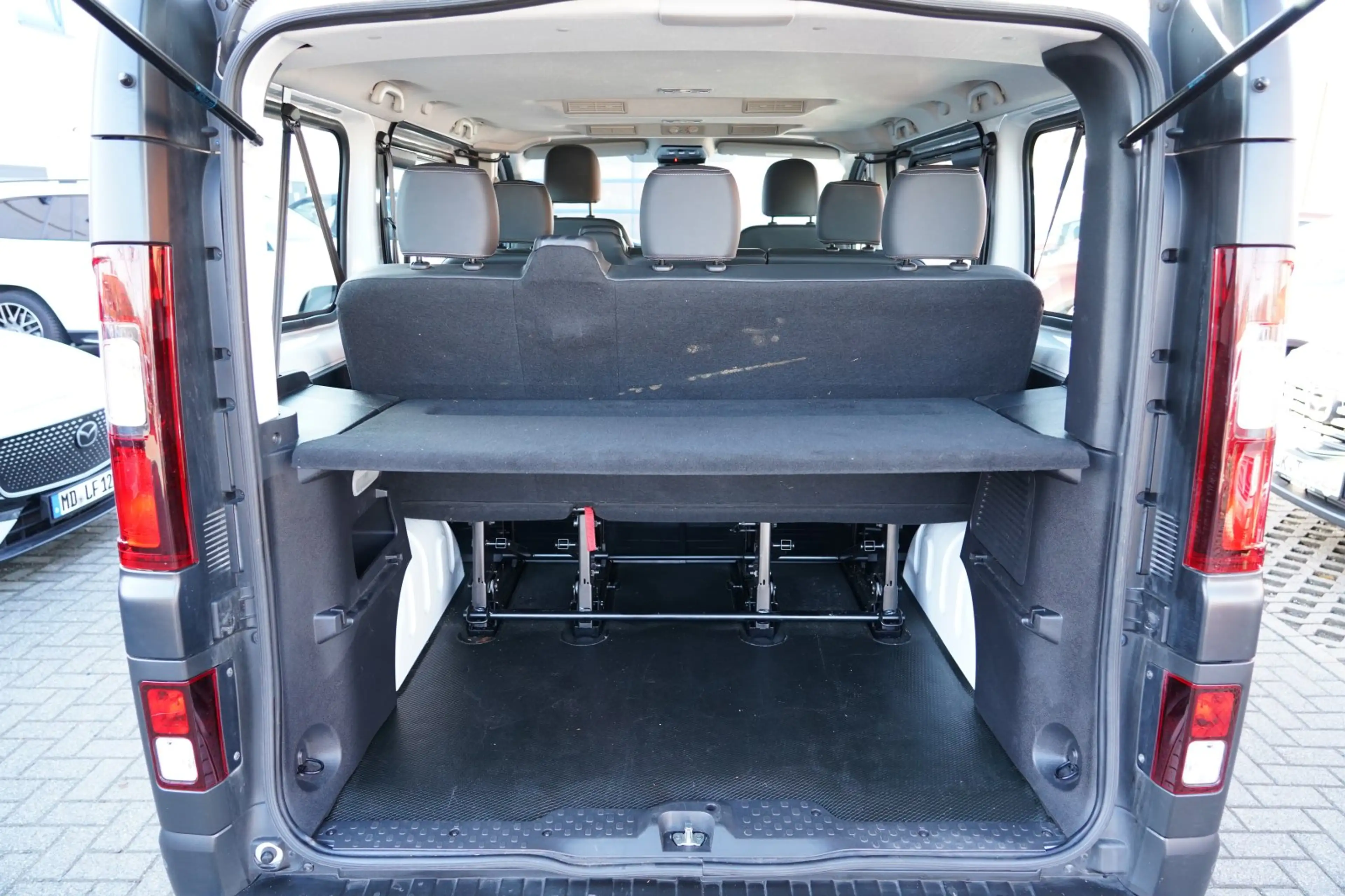 Nissan Primastar 2,8t dCi 150 L1H1 N-Connecta/8-SITZE/LED/CARPLAY/K — photo 12