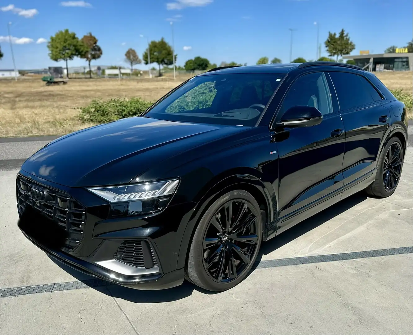 Audi Q8 60 TFSI e quattro Tiptrronic - 1