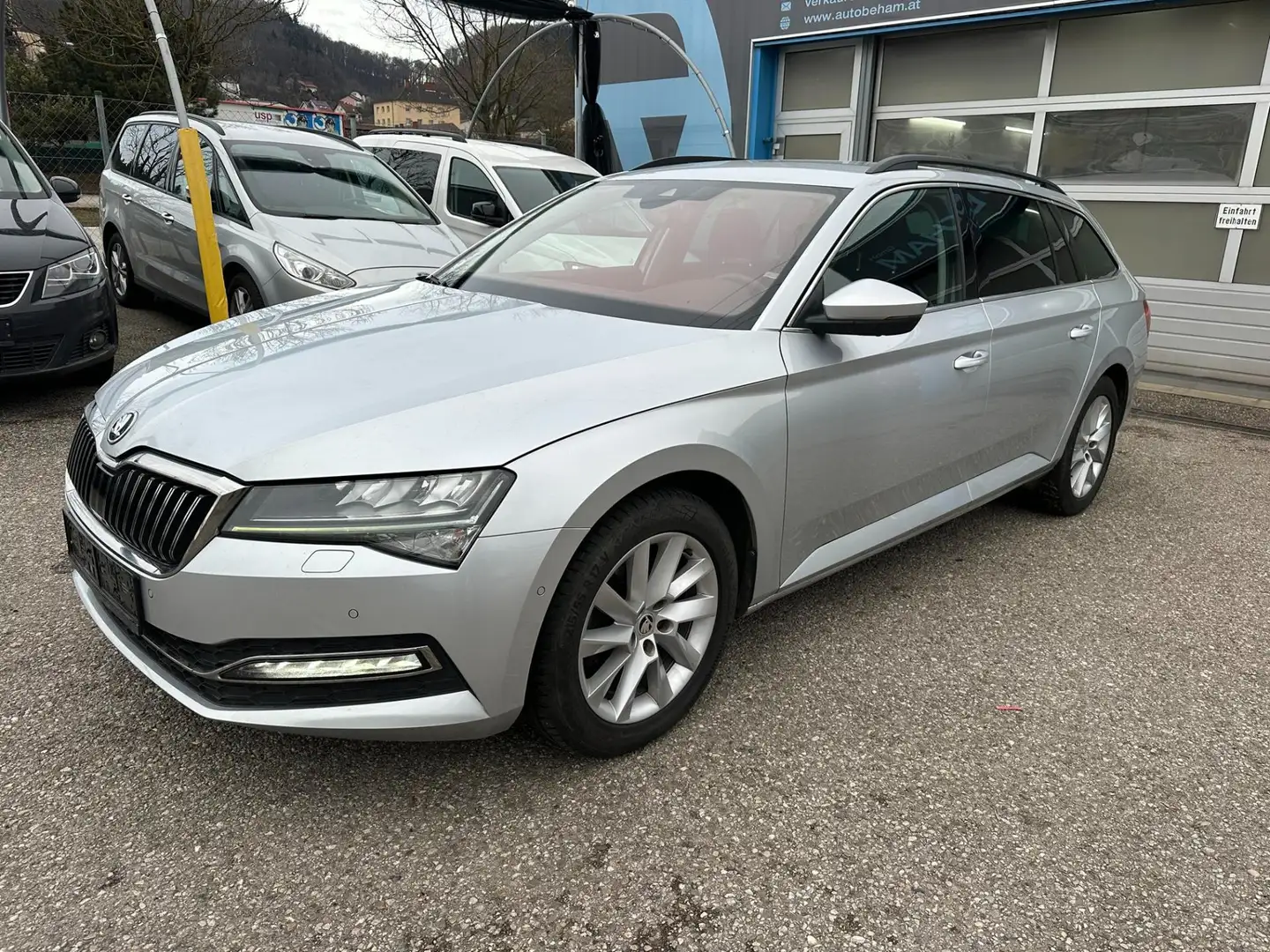 Skoda Superb Kombi 2,0 TDI Style DSG Virtual-ACC-LED Silber - 1