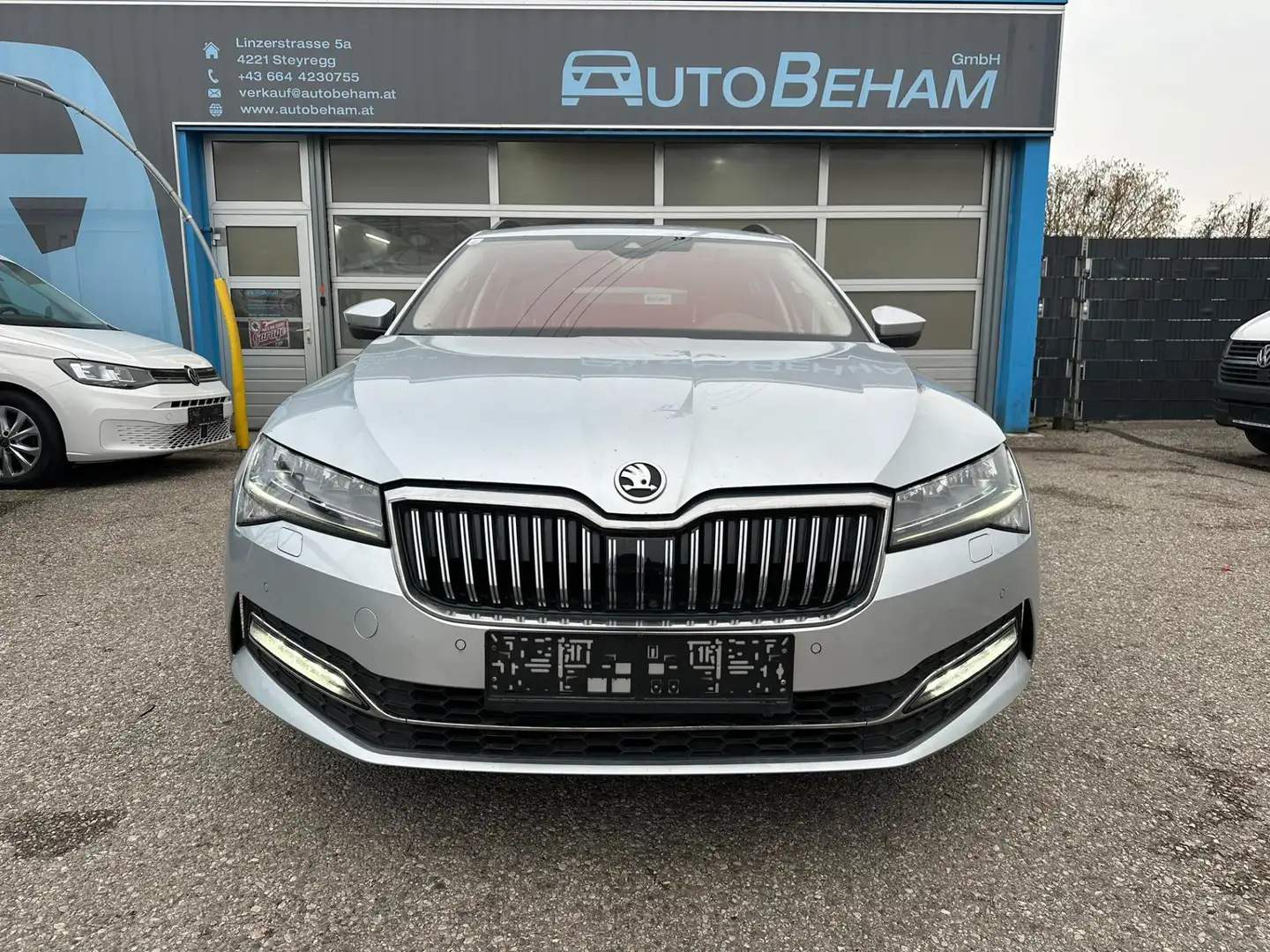 Skoda Superb Kombi 2,0 TDI Style DSG Virtual-ACC-LED Silber - 2