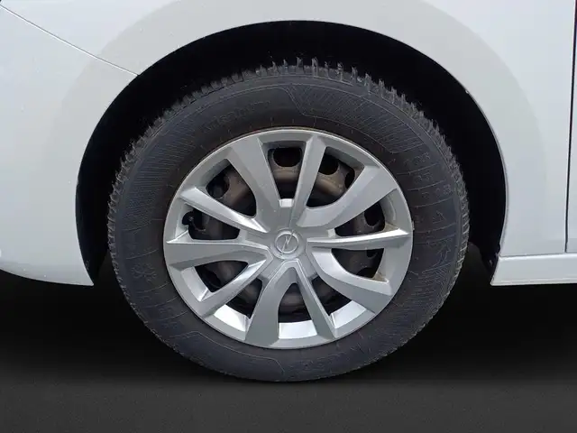 Opel Corsa view 8