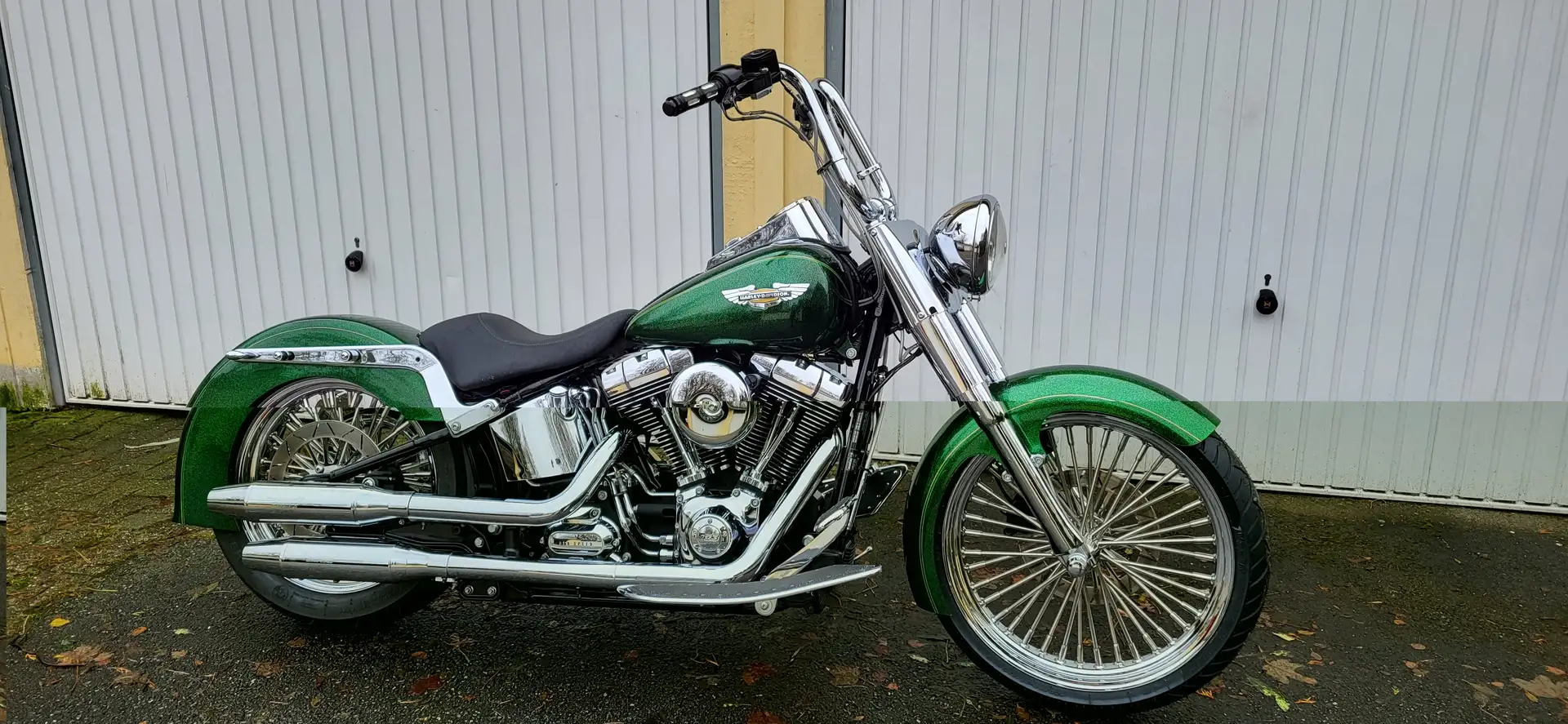 Harley-Davidson Deluxe Softail Deluxe Custom Zielony - 1