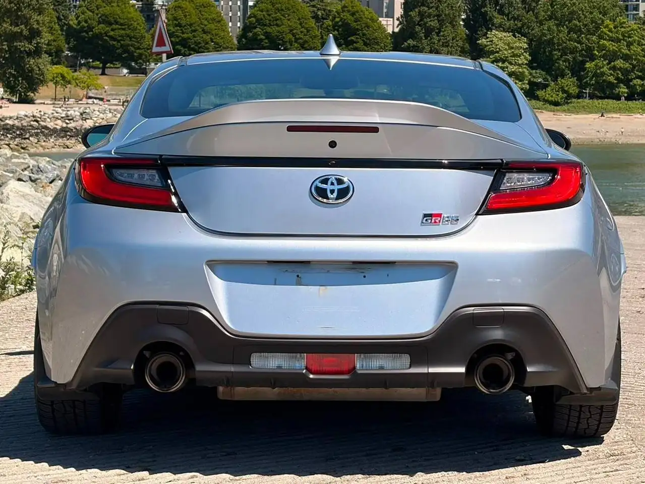 Toyota GR86 снимка Toyota GR86