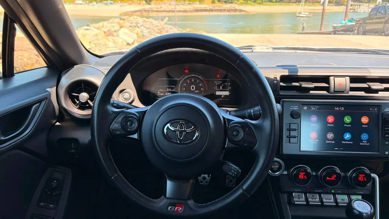 Toyota GR86 снимка Toyota GR86