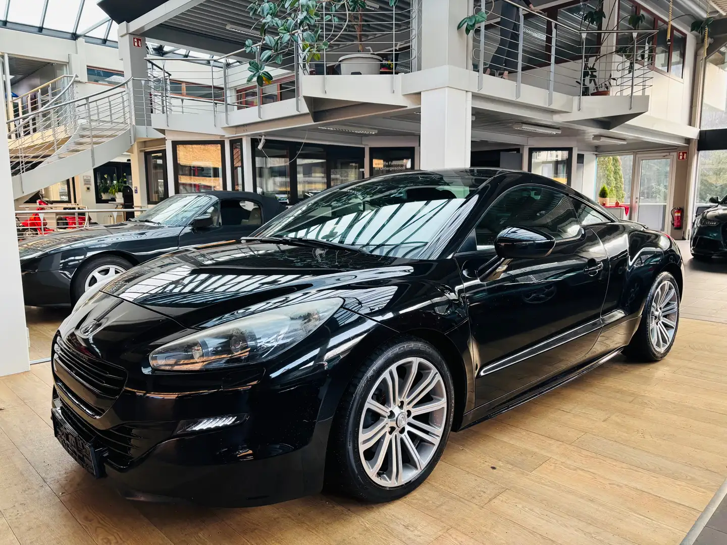 Peugeot RCZ Basis 1.6 THP/Xenon/Tempomat/Tüv & Service NEU Schwarz - 1