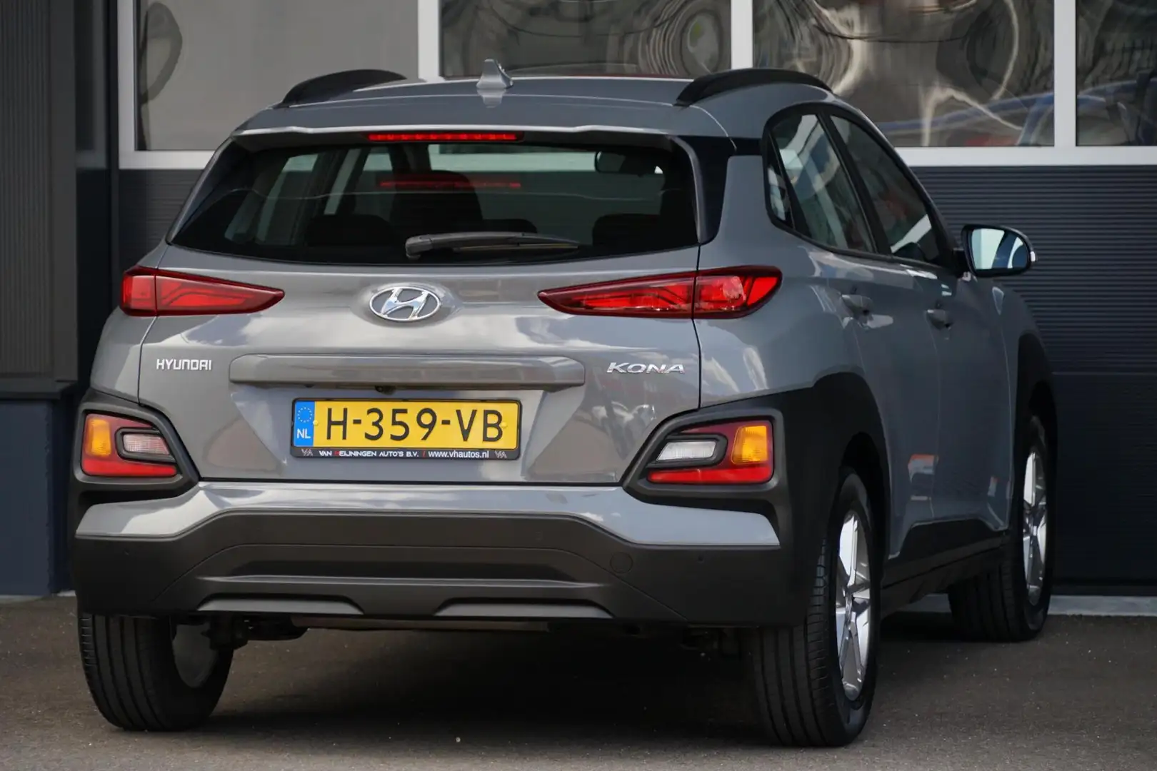 Hyundai KONA 1.0 T-GDI Comfort, NL, CarPlay, cruise, camera Grijs - 2