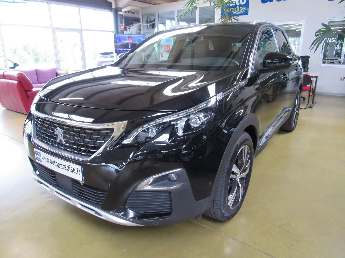 Peugeot 3008 1.5 BLUEHDI 130 GT LINE EAT8 + OPTIONS Zwart - 1