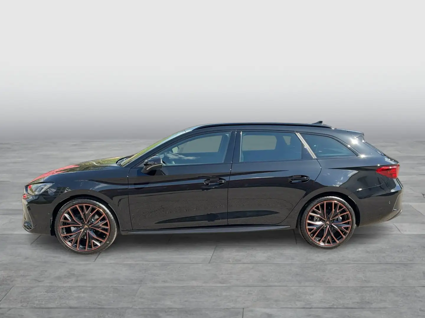 CUPRA Leon 1.5 eTSI DSG Schwarz - 2