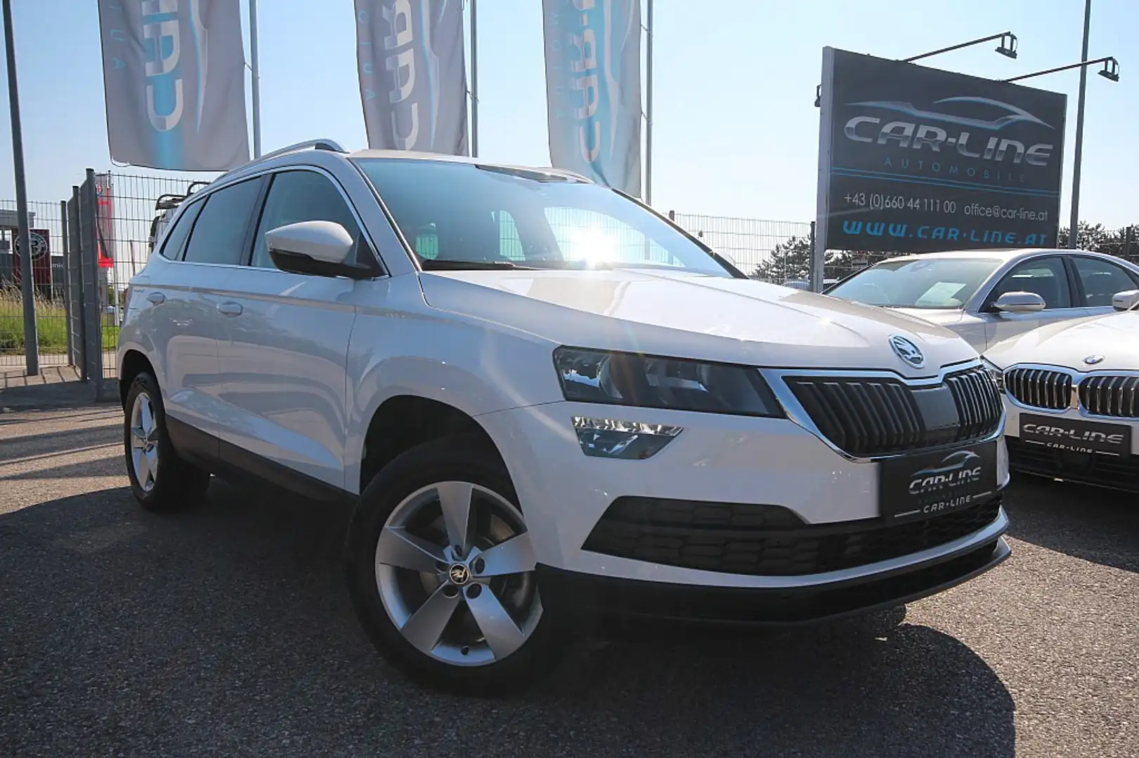 Skoda Karoq 2,0 TDI SCR 4x4 Ambition DSG Aut. |Navi |Fronta... Wit - 1