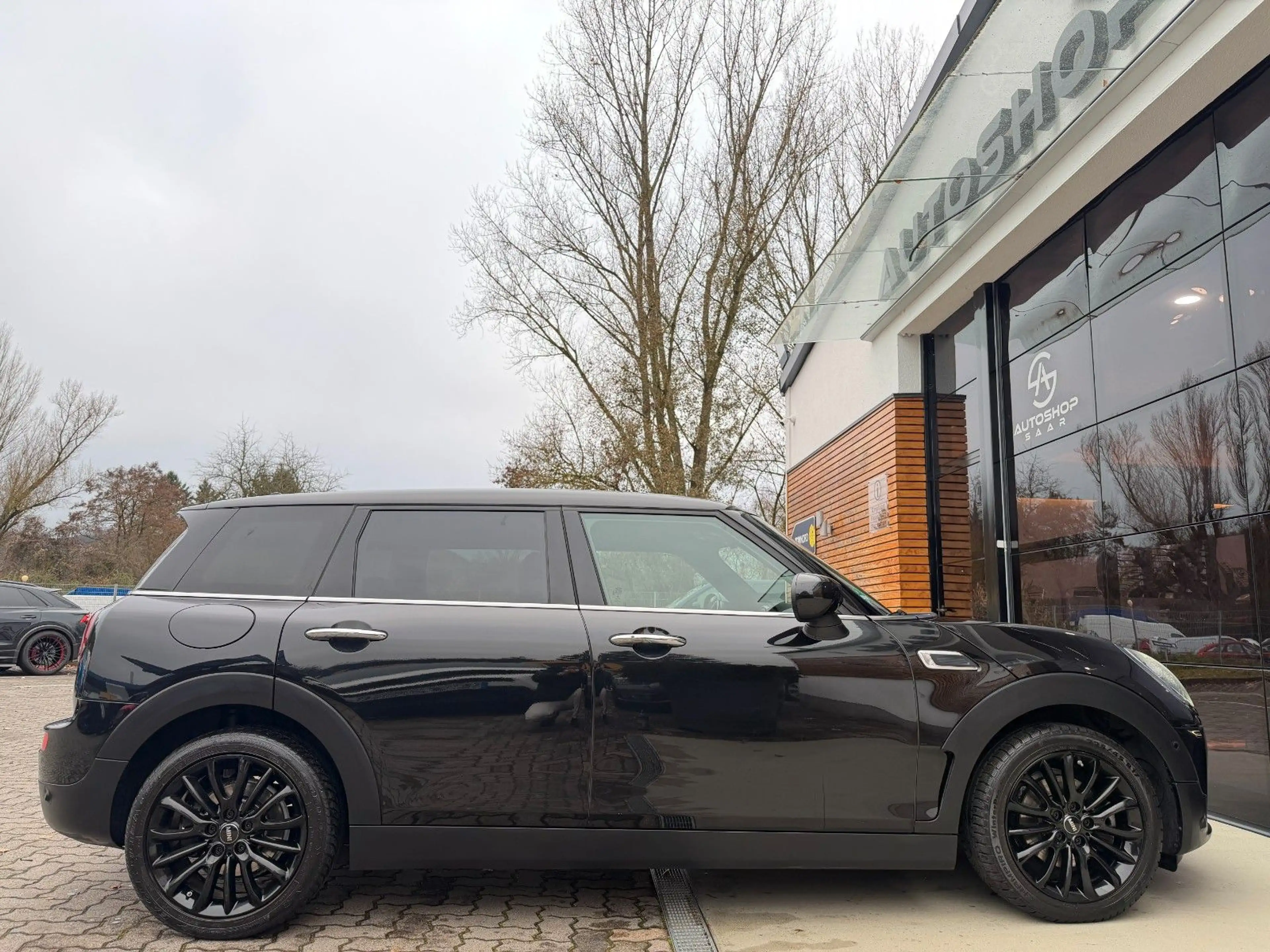 MINI Cooper Clubman AUTOMATIK LEDER NAVI ALLWETTER — photo 8