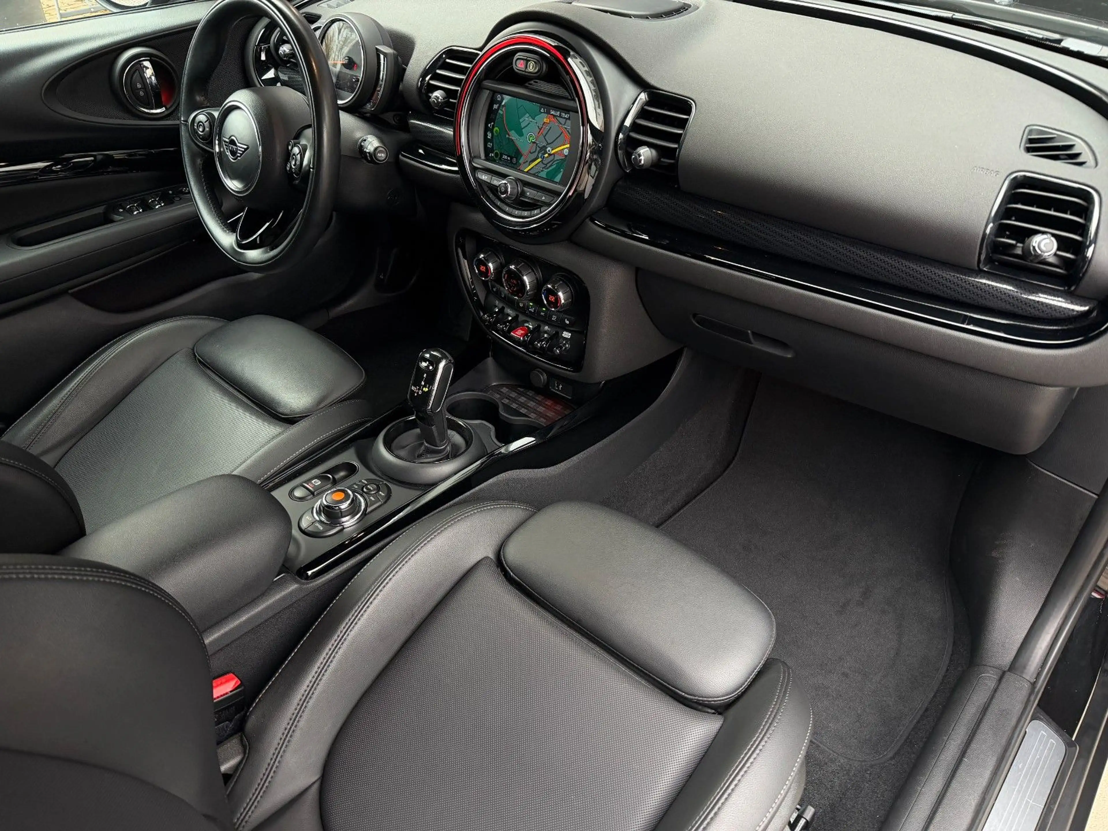 MINI Cooper Clubman AUTOMATIK LEDER NAVI ALLWETTER — photo 15