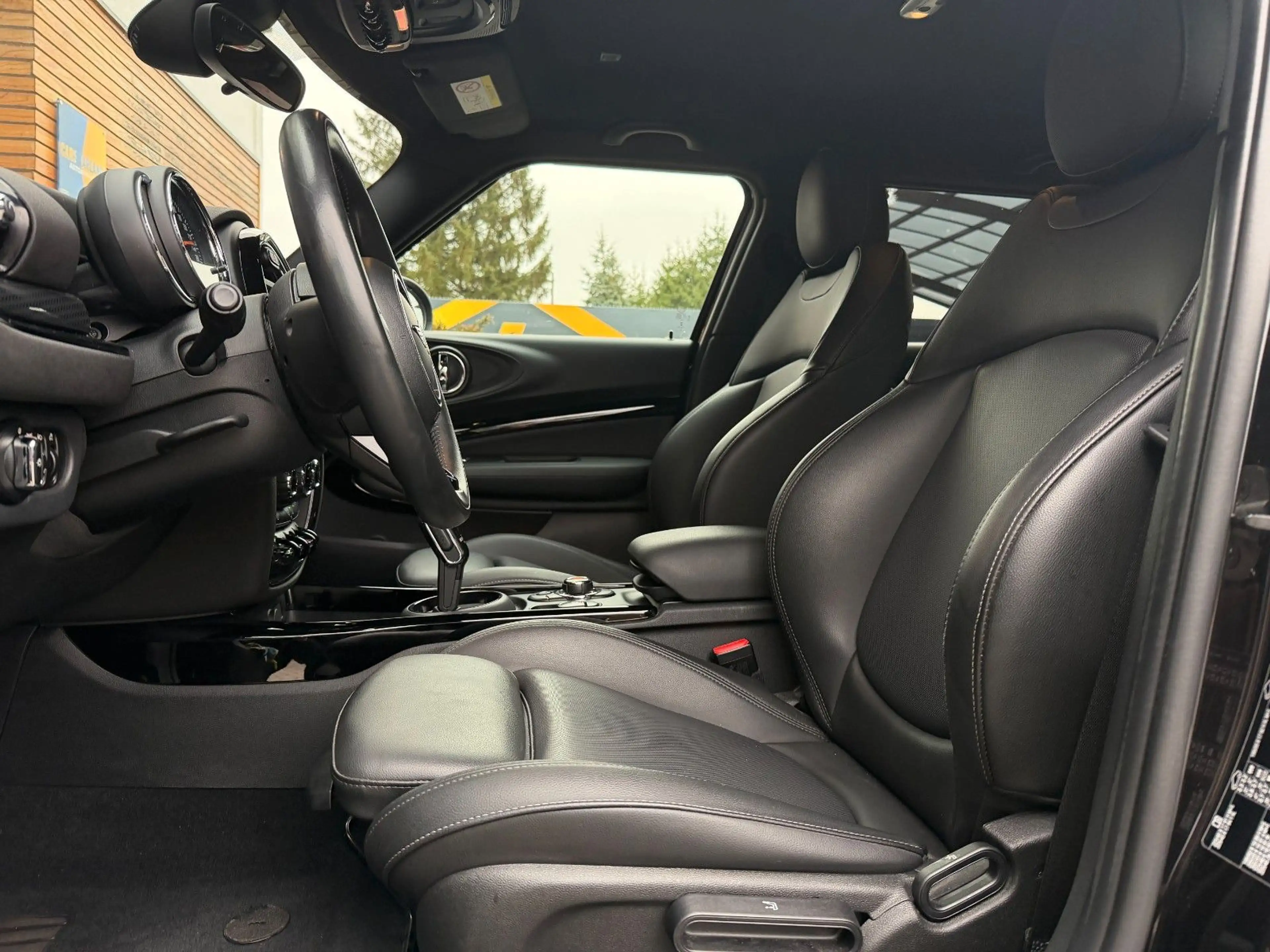 MINI Cooper Clubman AUTOMATIK LEDER NAVI ALLWETTER — photo 13