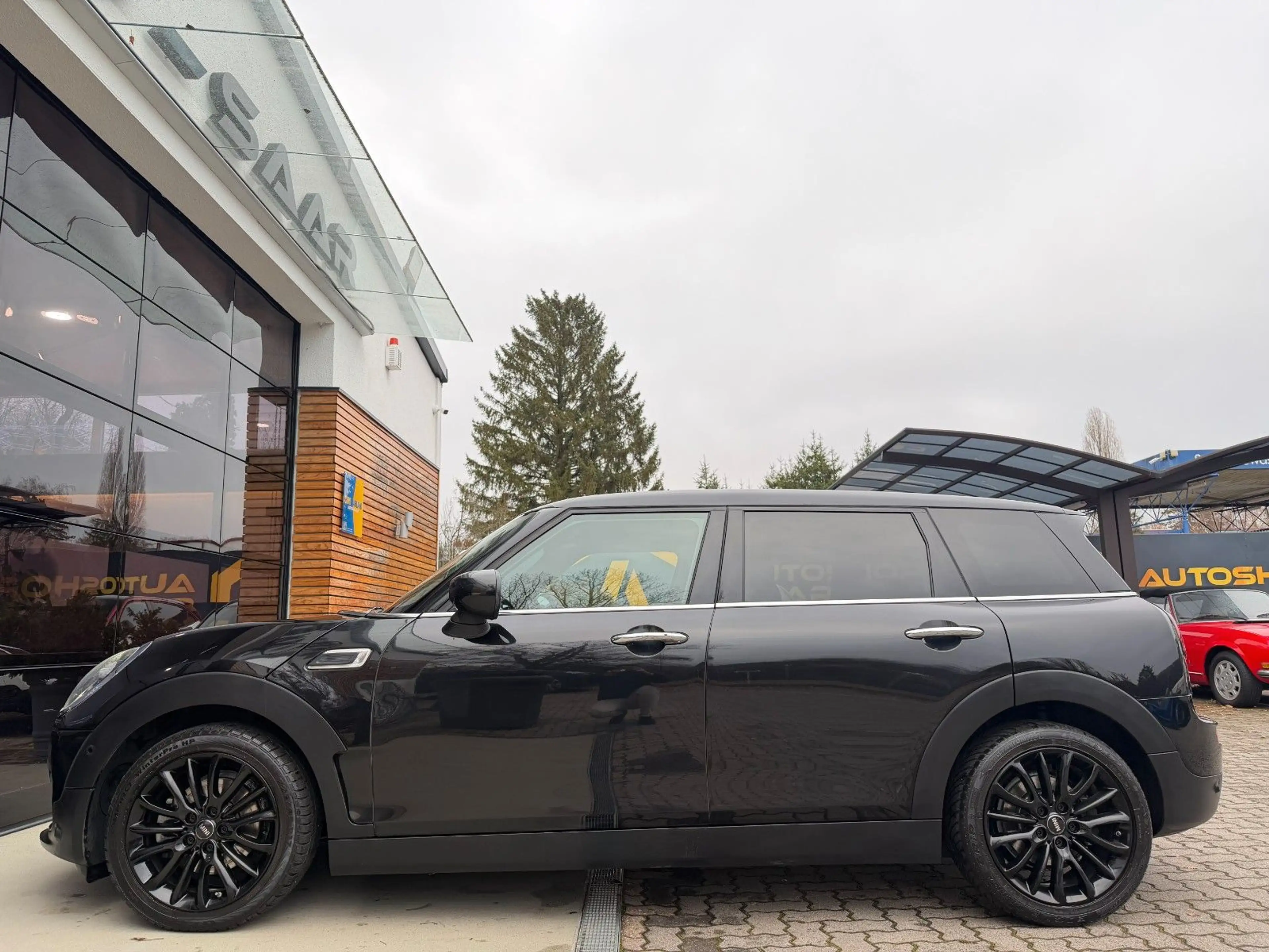 MINI Cooper Clubman AUTOMATIK LEDER NAVI ALLWETTER — photo 9