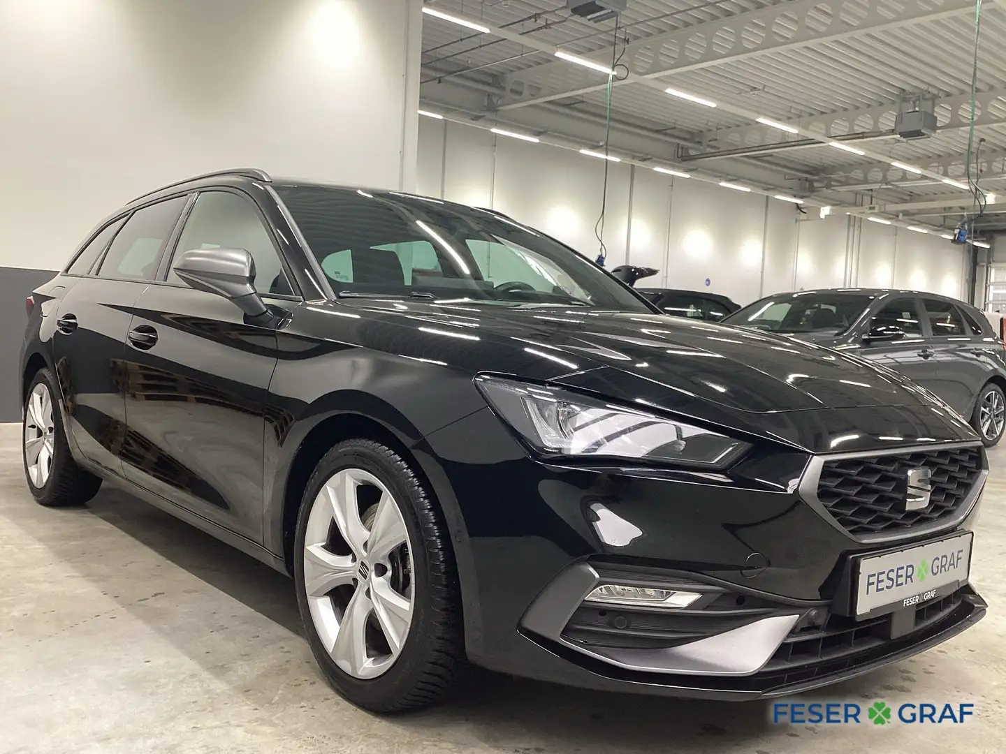 SEAT Leon SP FR-Line 2.0 TDI DSG AHK Navi LED RFK Keyless Nero - 2