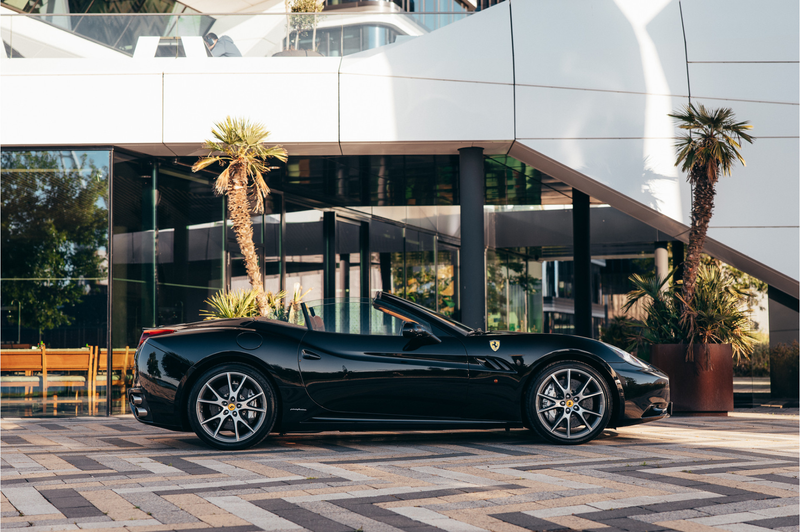Ferrari California 4.3 V8 — photo 18