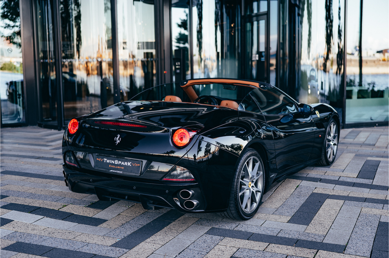 Ferrari California 4.3 V8 — photo 12