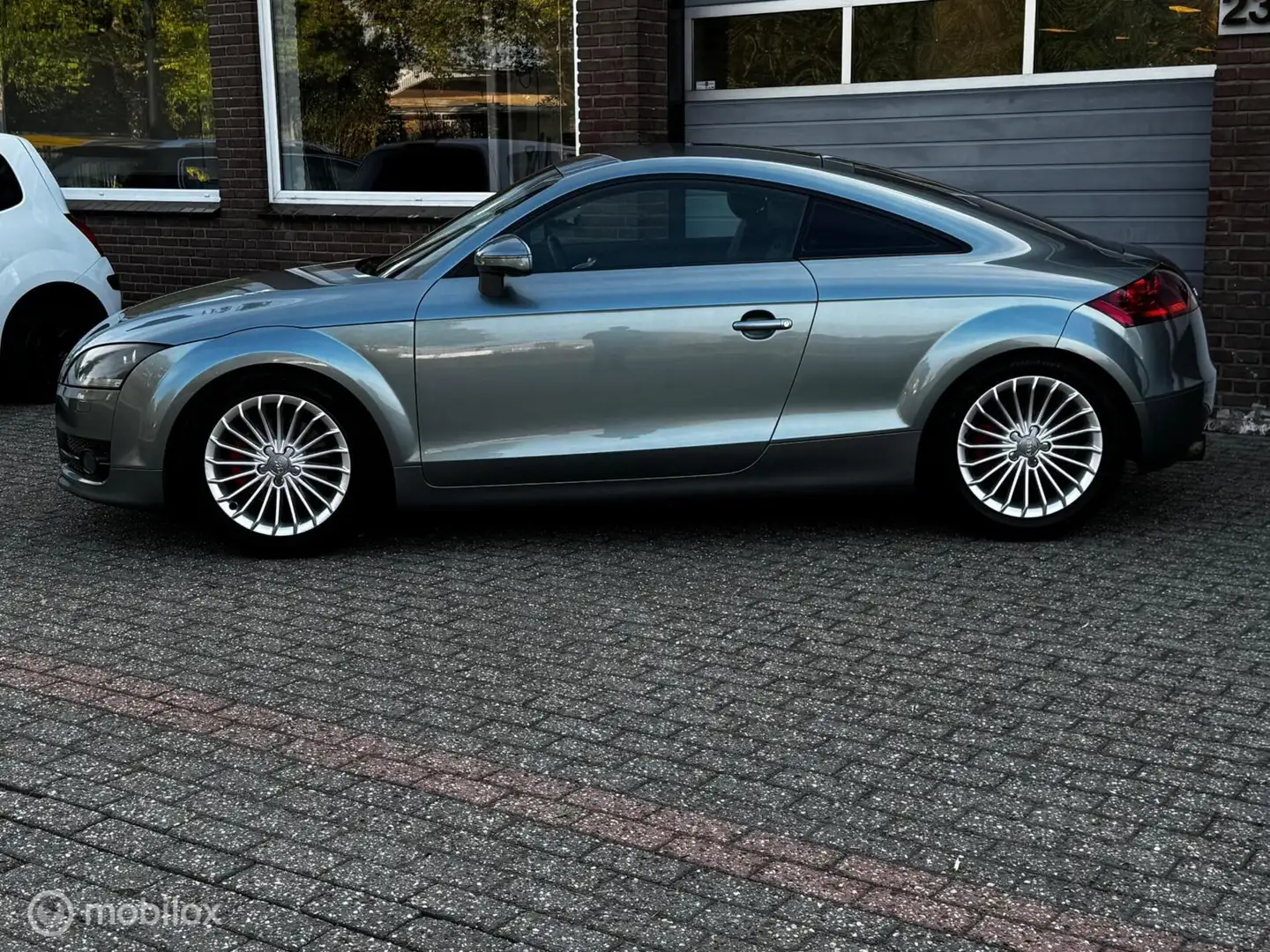 Audi TT 2.0 TFSI ECC-AIRCO/STOEL.VW/LEDER Grijs - 2