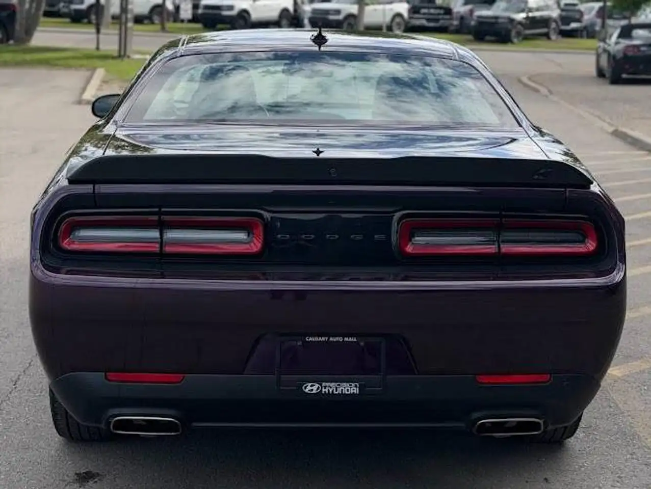 Dodge Challenger снимка Dodge Challenger