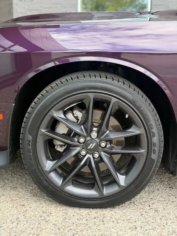 Dodge Challenger снимка Dodge Challenger
