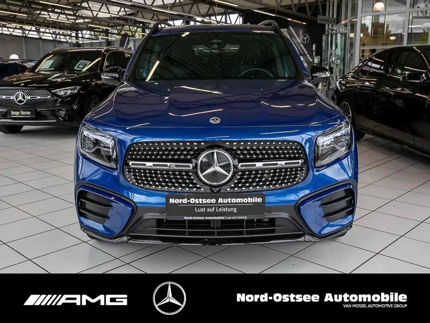 Mercedes-Benz GLB 200 AMG AHK MULTIBEAM SHZ NIGHT Bleu - 2