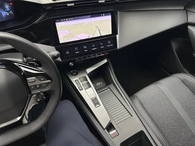 Peugeot 308 view 18