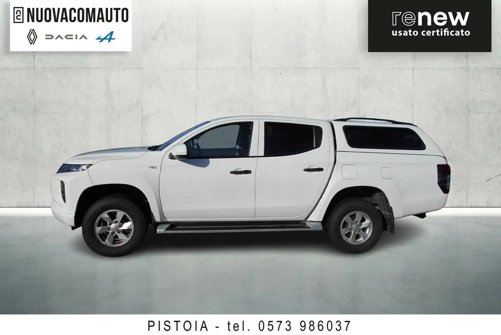 Mitsubishi L200 d.cab 2.3d Invite Connect 4wd 150cv Blanc - 2
