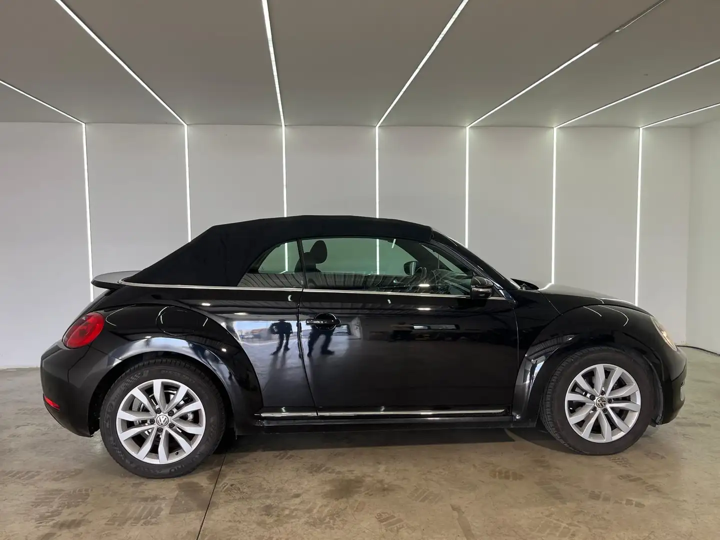 Volkswagen Coccinelle Coccinelle Cabriolet - 1