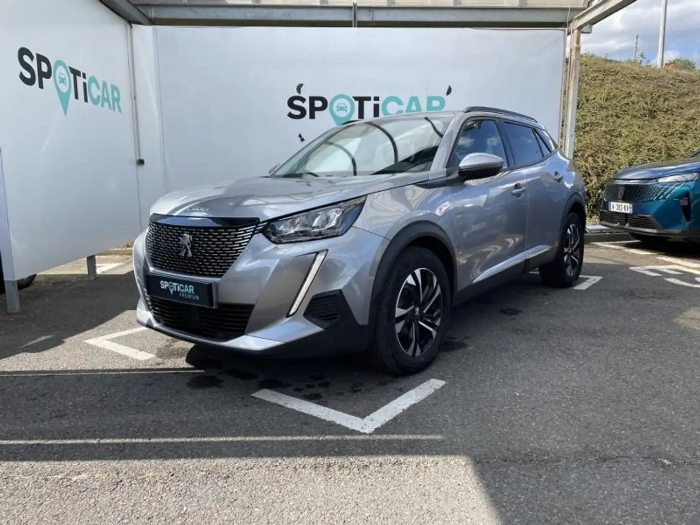 Peugeot 2008 1.5 BlueHDi 110ch S\u0026S Allure Gris - 1