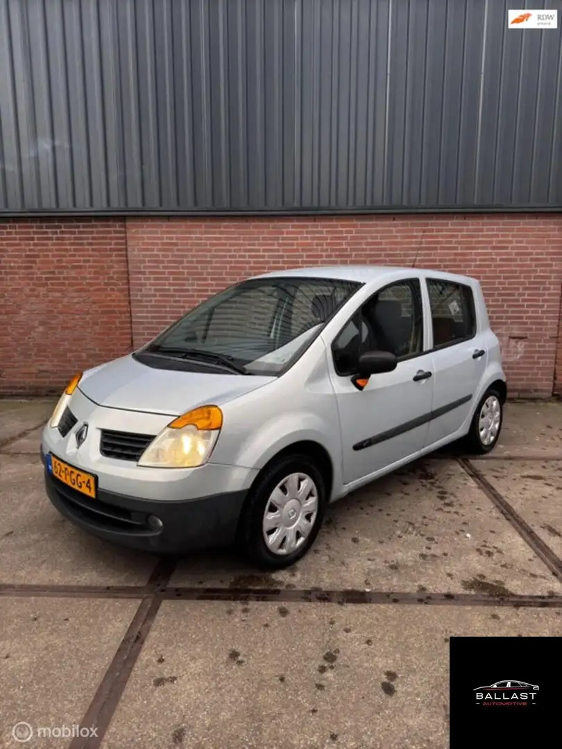 Renault Modus 1.5 dCi Expression Comfort Grau - 1