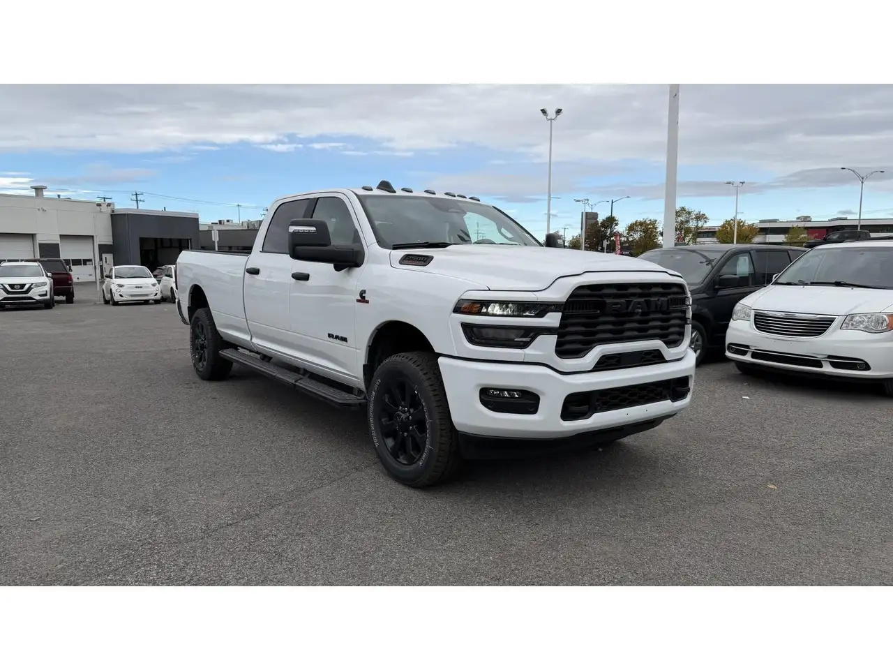 RAM 2500 снимка RAM 2500