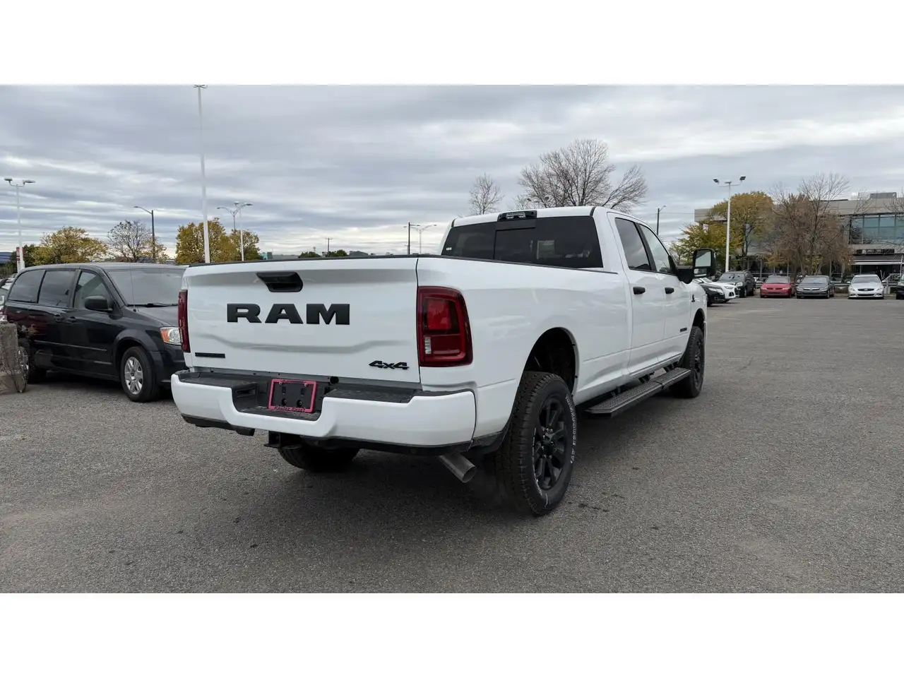 RAM 2500 снимка RAM 2500
