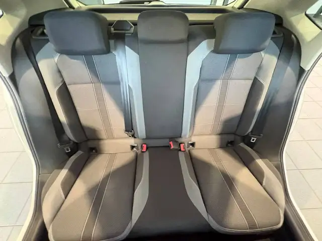 Volkswagen Polo view 14