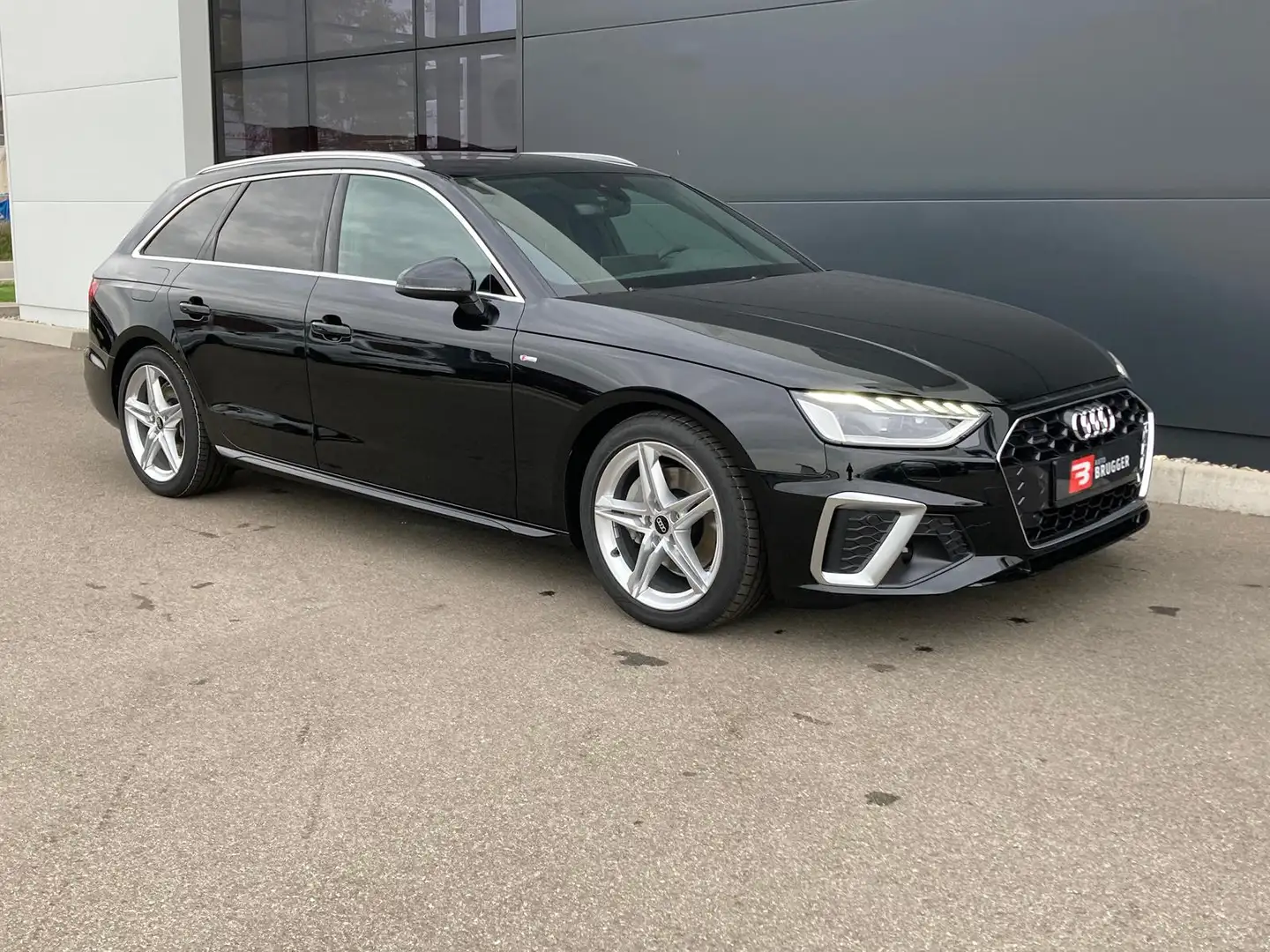 Audi A4 Audi A4 Avant 40 TDI quattro S line NAVI AHK MATRI Schwarz - 2