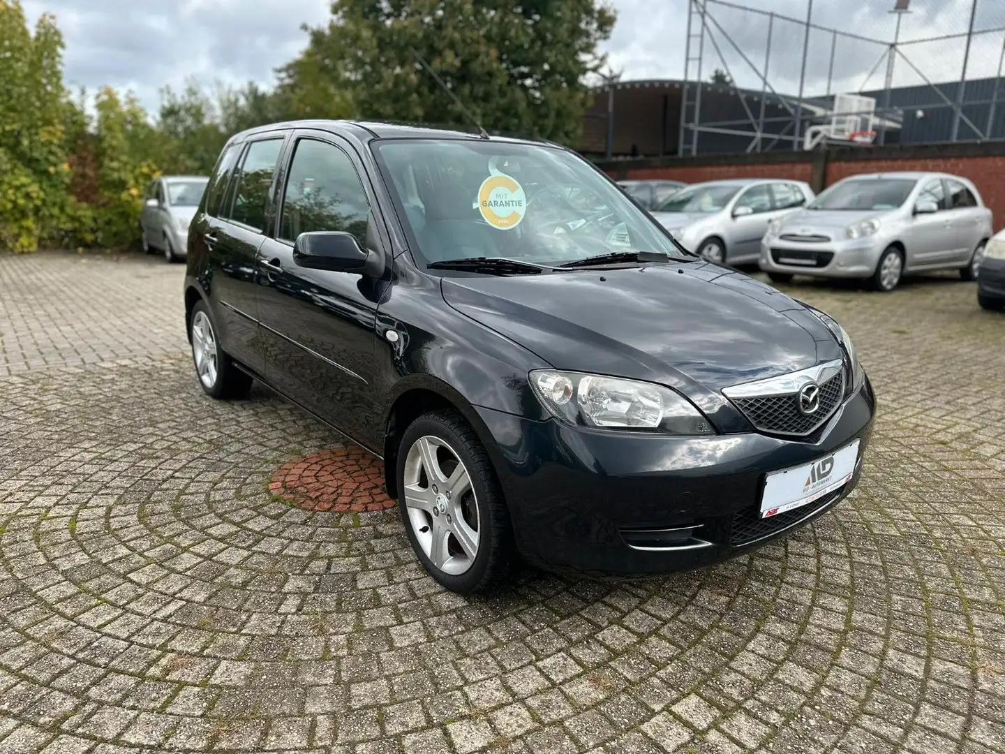 Mazda 2 Lim. 1.4 TÜV Neu, Garantie, Schwarz - 2