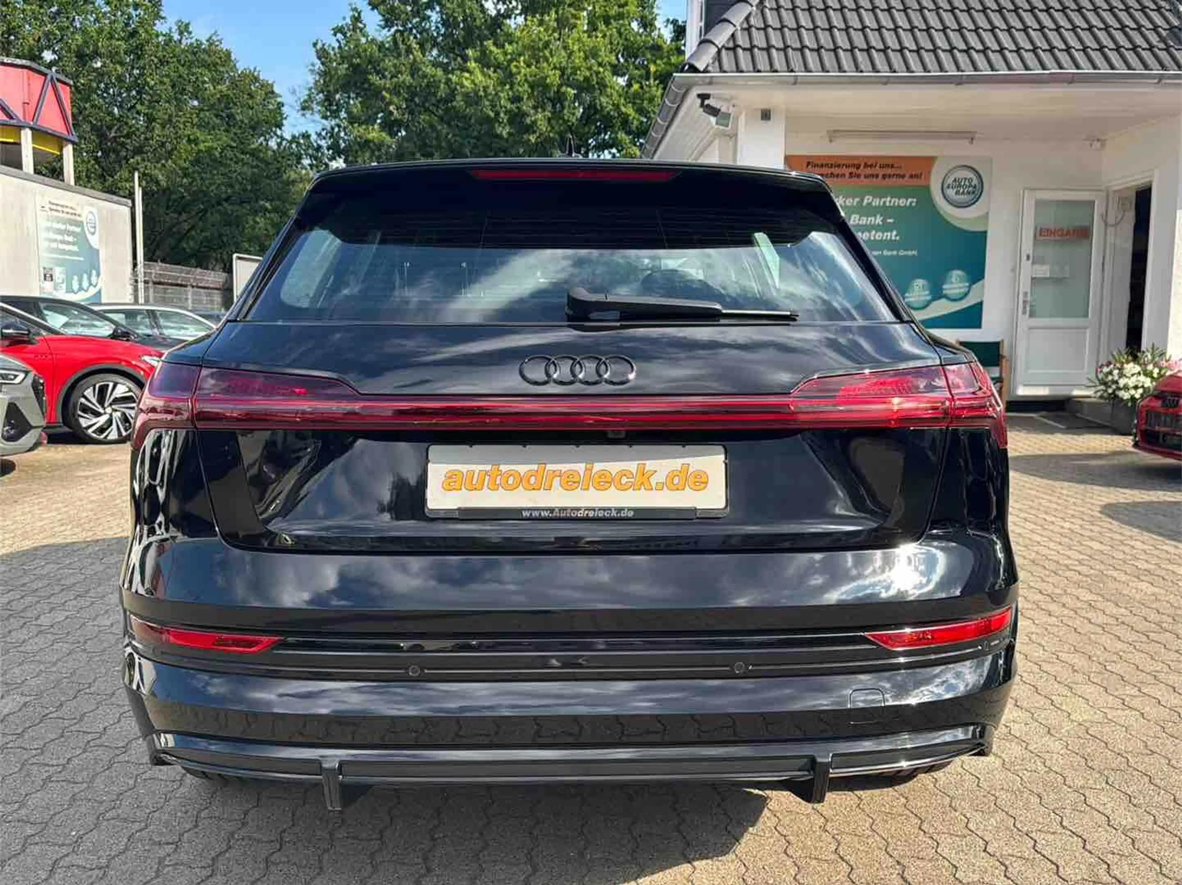 Audi e-tron 55 2x S line ALL BLACK ACC MATRIX e-SITZE — photo 8