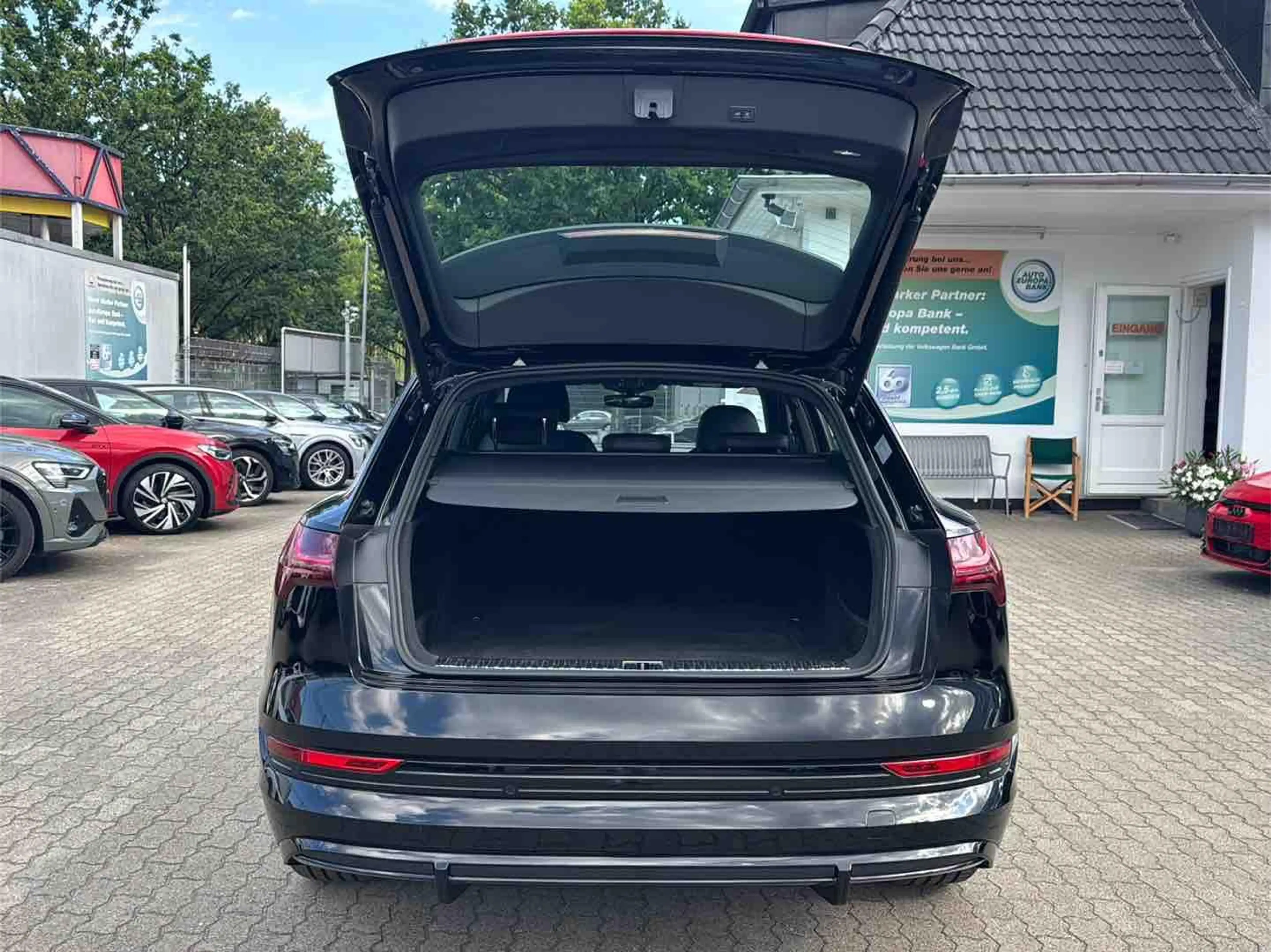 Audi e-tron 55 2x S line ALL BLACK ACC MATRIX e-SITZE — photo 9
