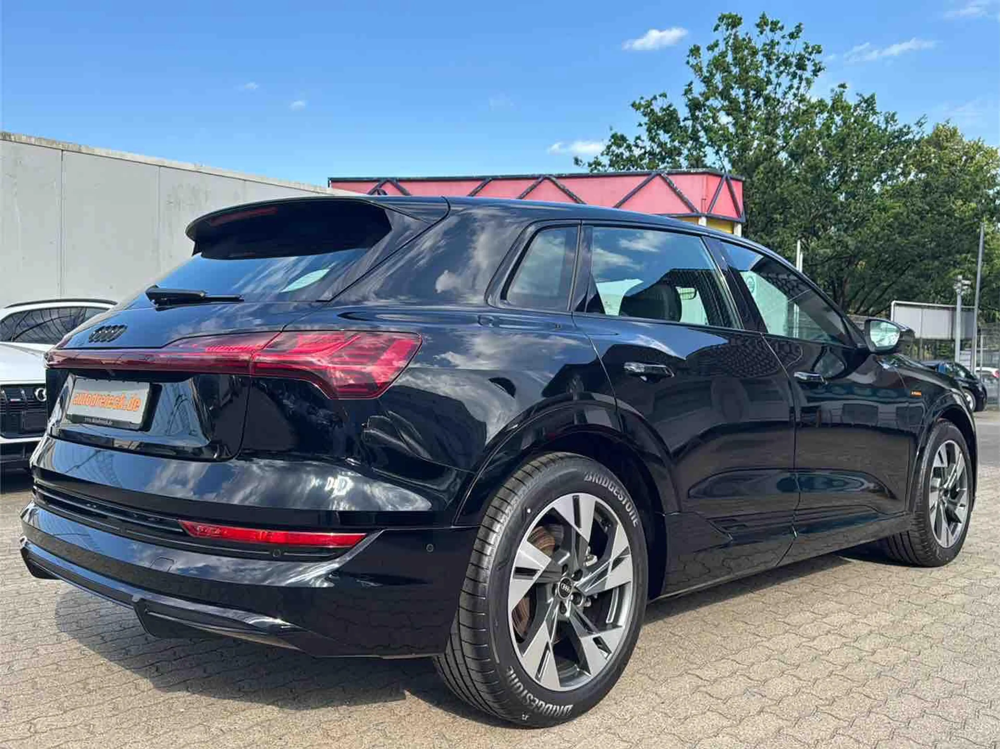 Audi e-tron 55 2x S line ALL BLACK ACC MATRIX e-SITZE — photo 7