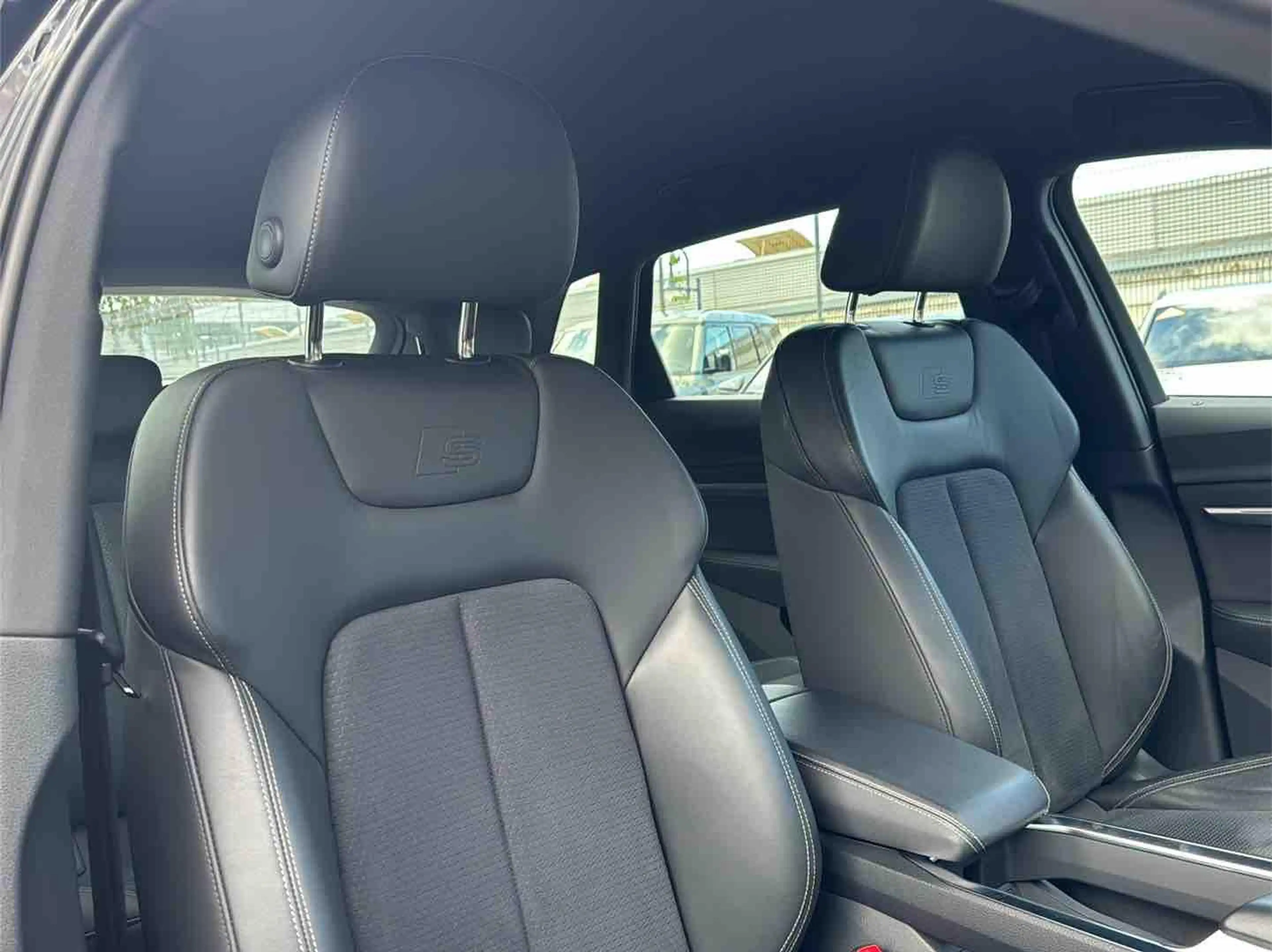 Audi e-tron 55 2x S line ALL BLACK ACC MATRIX e-SITZE — photo 15