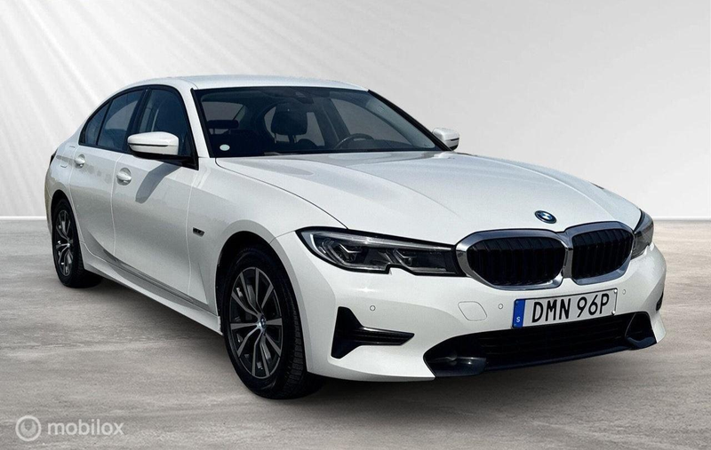 BMW 330 3-serie 330e — photo 4