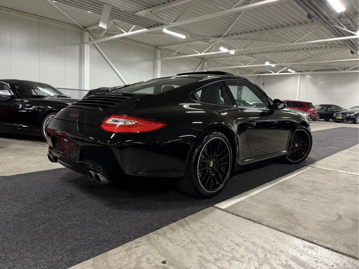 Porsche 911 [997.2] 3.8 Carrera S Coupé PDK l Sport Chrono Zwart - 2